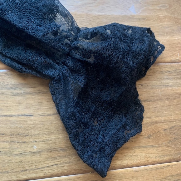 🦋 NEW Embroidered Mesh Flounce Sleeve All Black Top Semi Sheer Sleeves Women XS - Picture 5 of 16